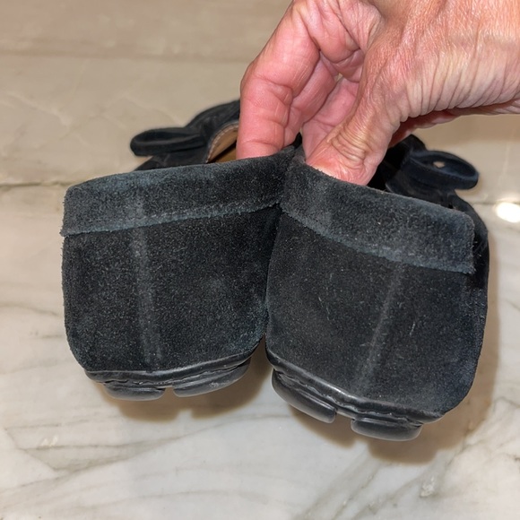 PRADA suede bow driver loafer - Picture 4 of 9